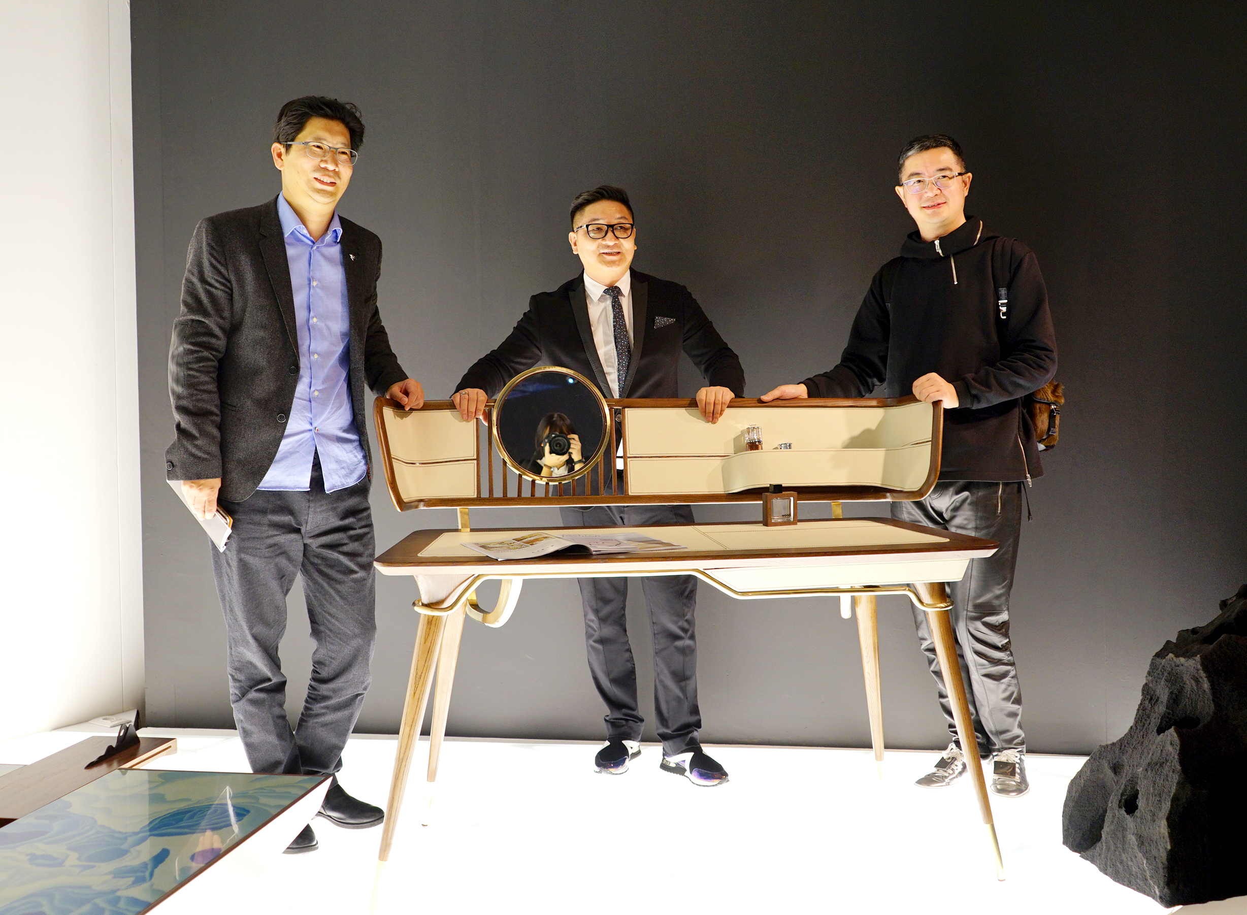 2016米兰设计周参展作品《素月》-J&A杰恩设计总设计师姜峰先生家具设计作品